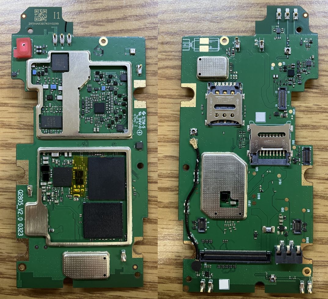 CAT S22 Flip motherboard front and back