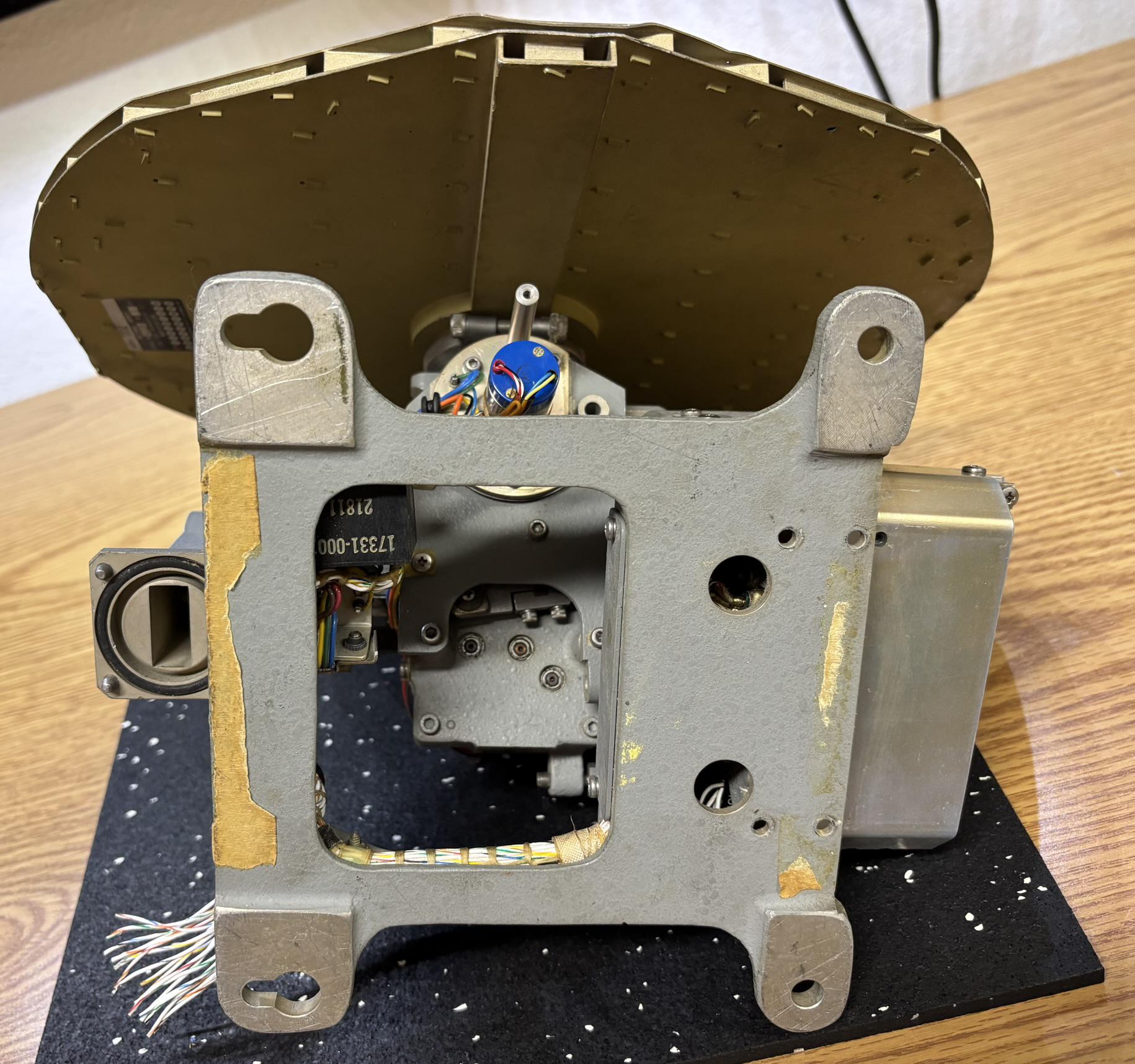 DA-1203A radar antenna