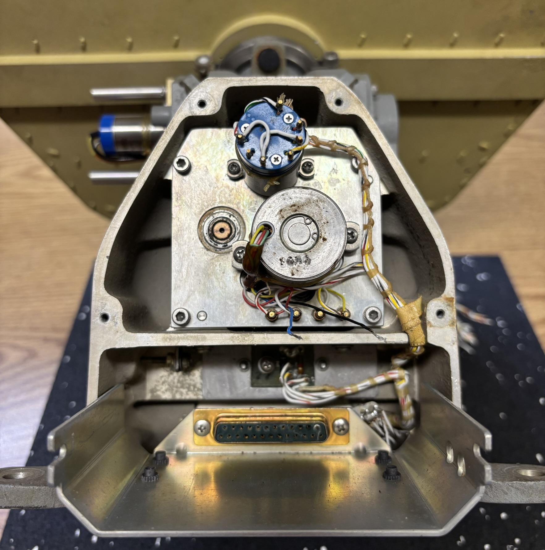 DA-1203A radar antenna