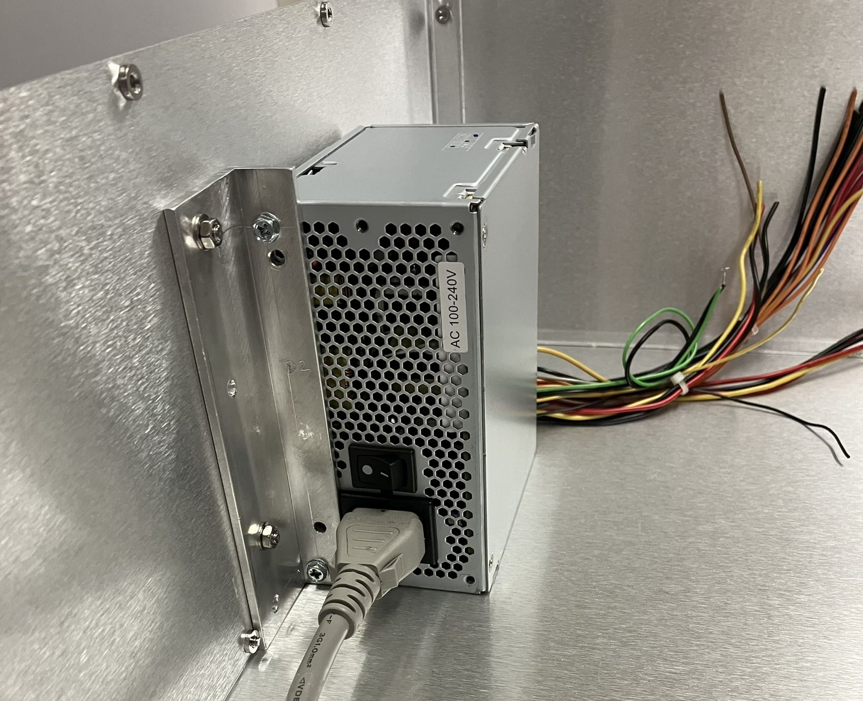 FENRIR DC power supply