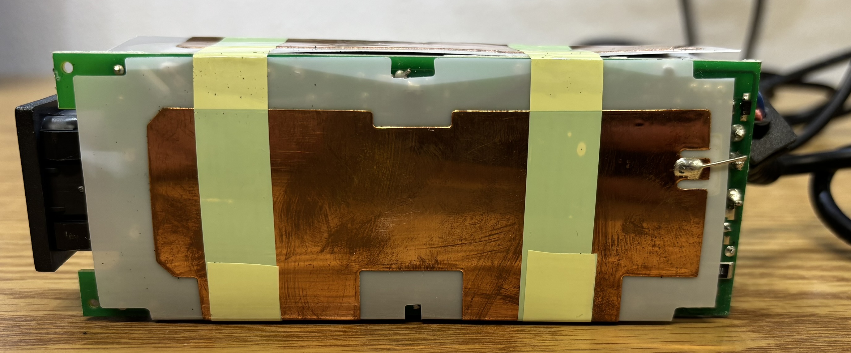 External power supply inside bottom