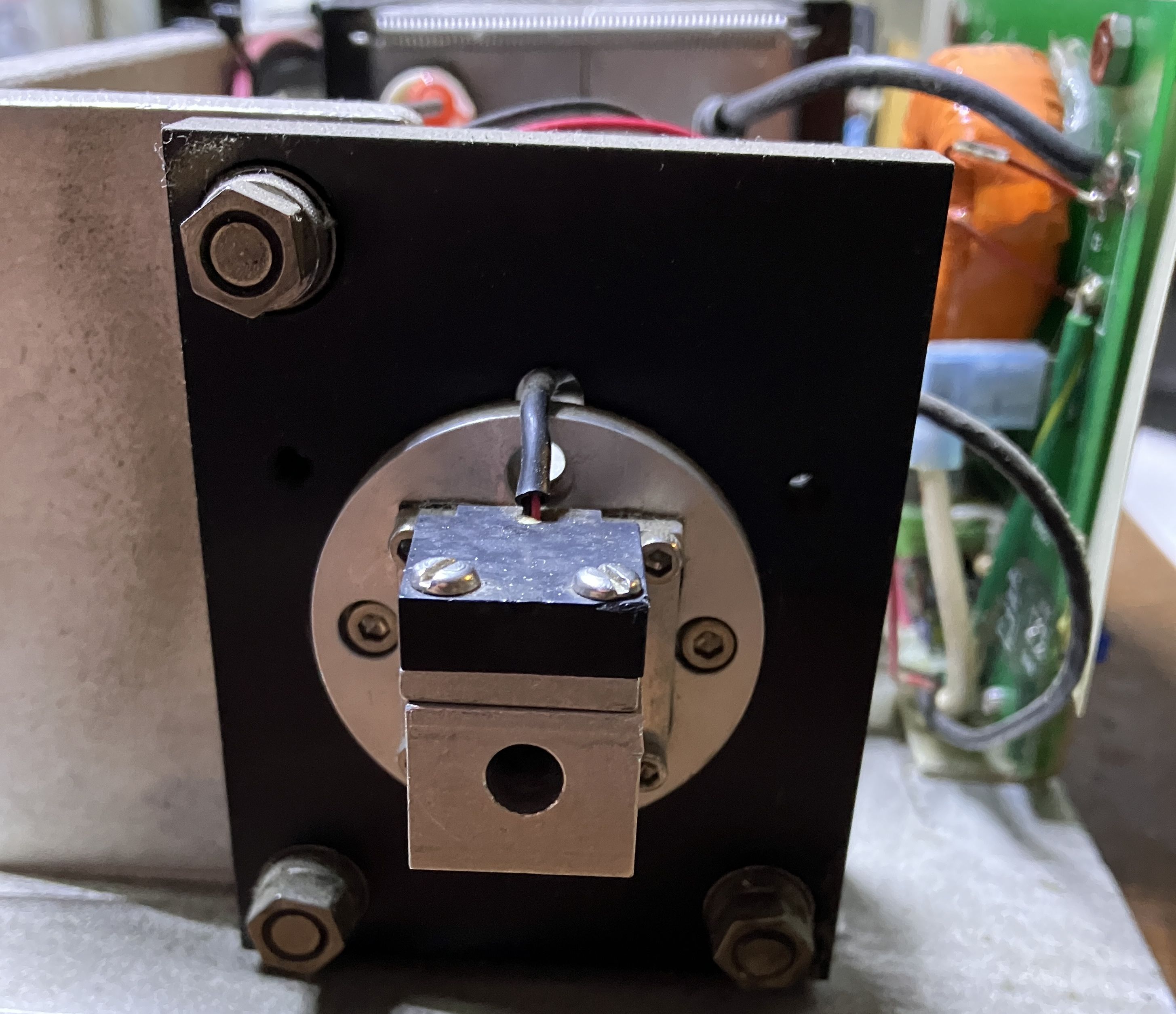Omnichrome series 43 laser head front output window