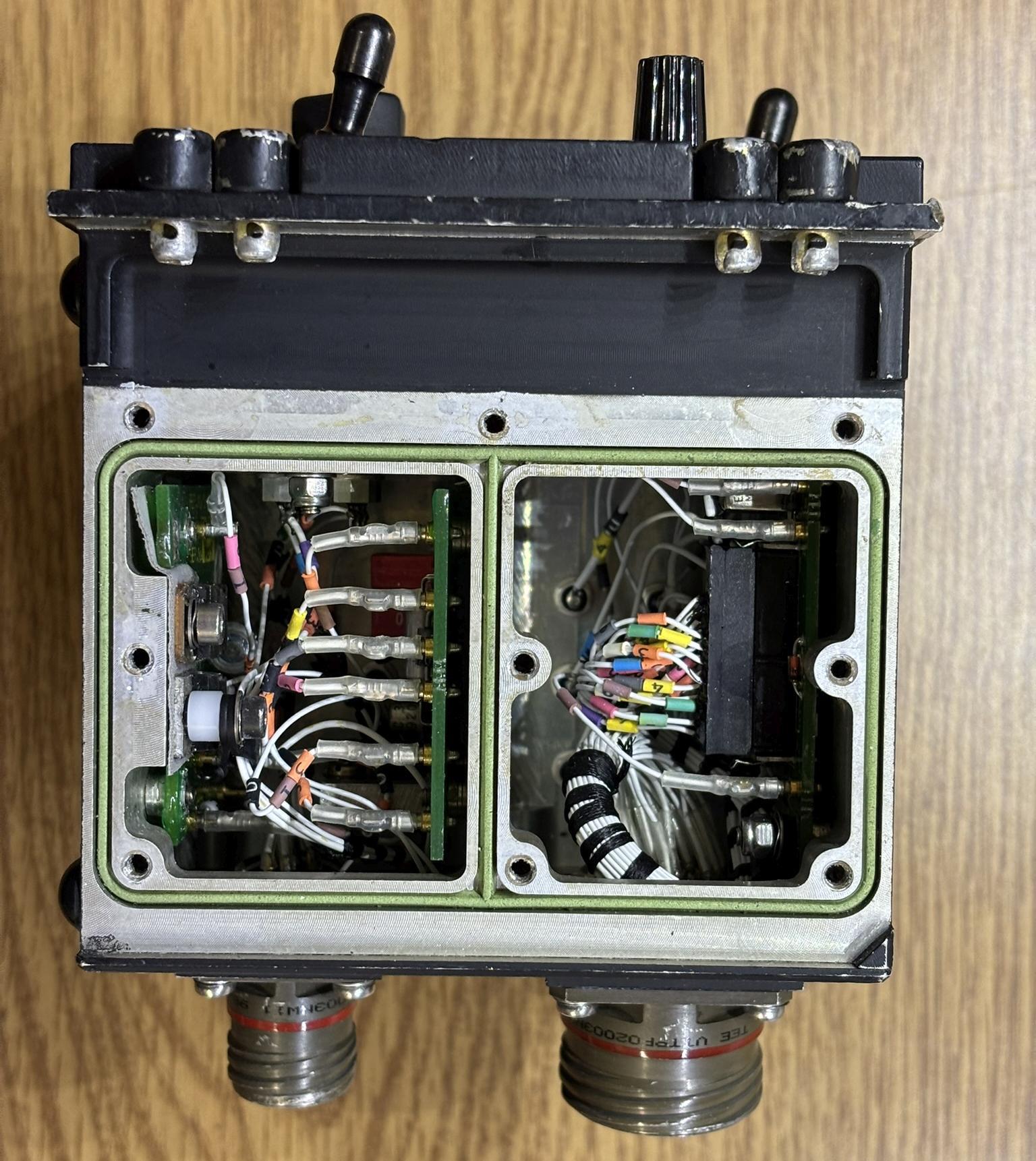 d6915 interface unit