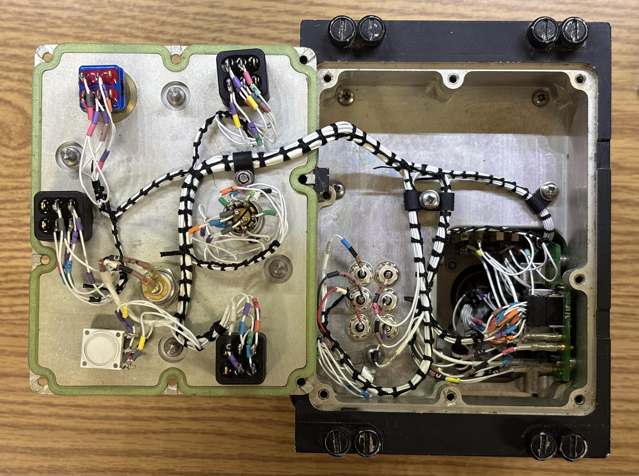 d6915 interface unit