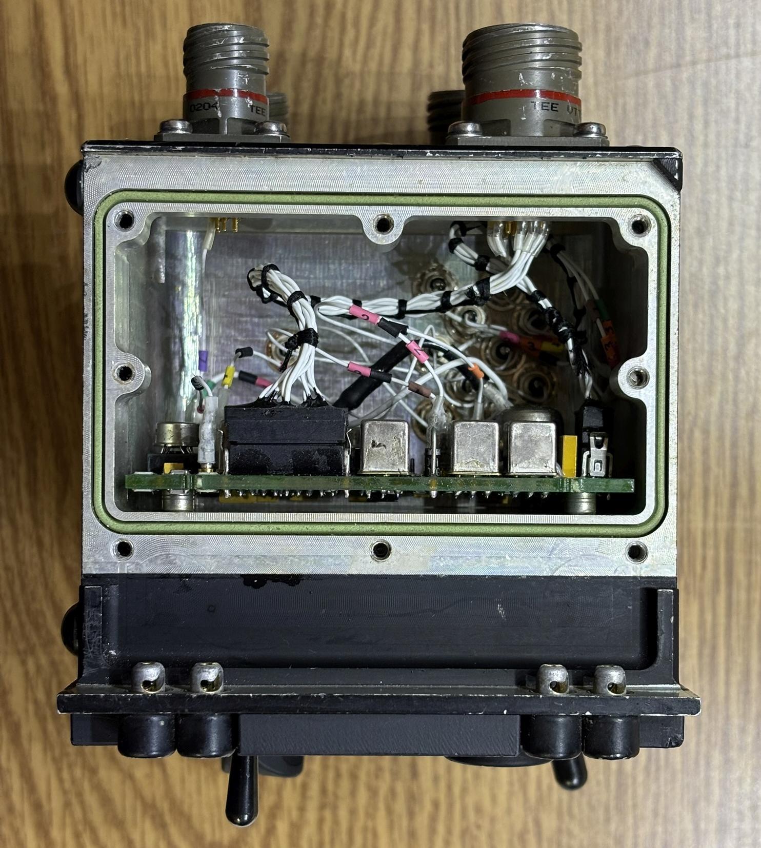 d6915 interface unit