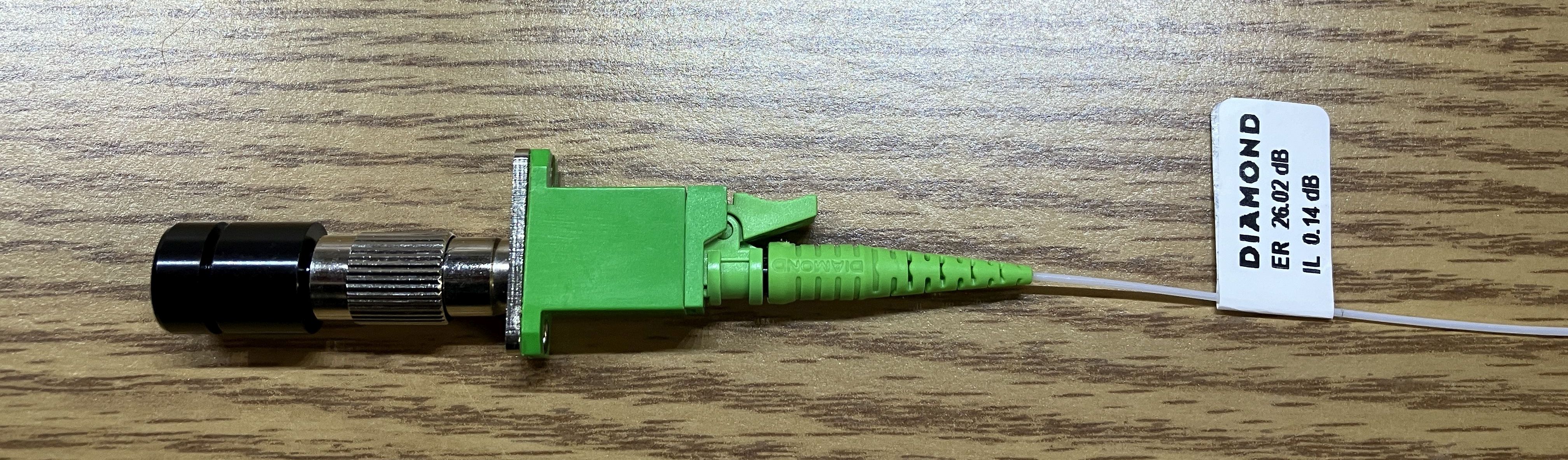 coherent sapphire 548-300 fiber pigtail with connector (beam shot)